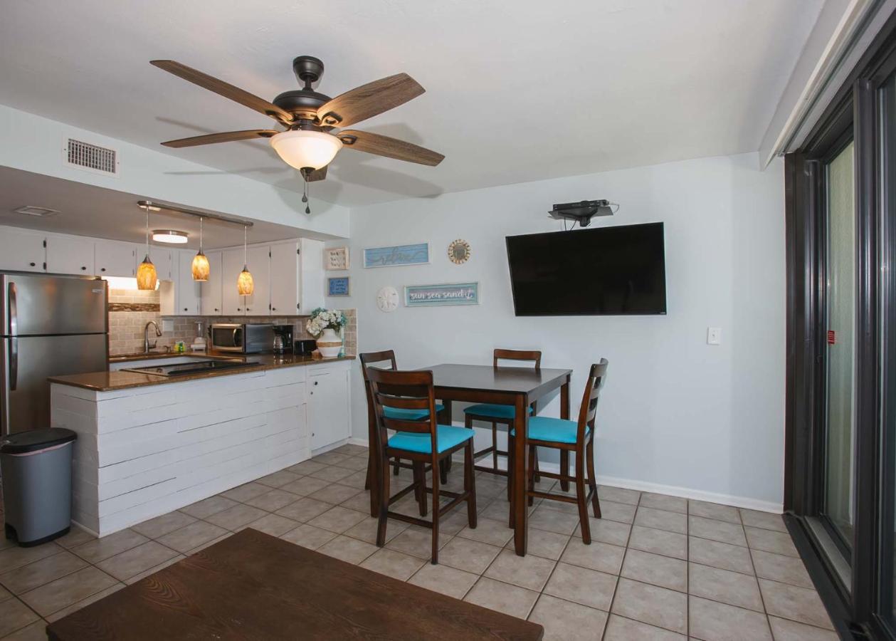 Island Winds West 477 By Albvr - Beachfront, Updated & Beautiful! Just Steps To The Beach & Hangout! Gulf Shores Buitenkant foto